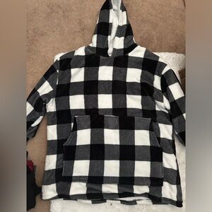Black / White PJ Snuggie